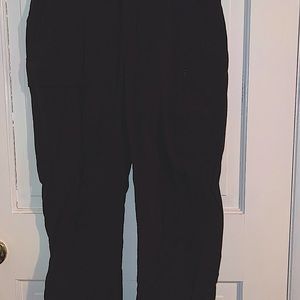 Athleta Trekkie Utility Cargo Pant- Black Size 10P